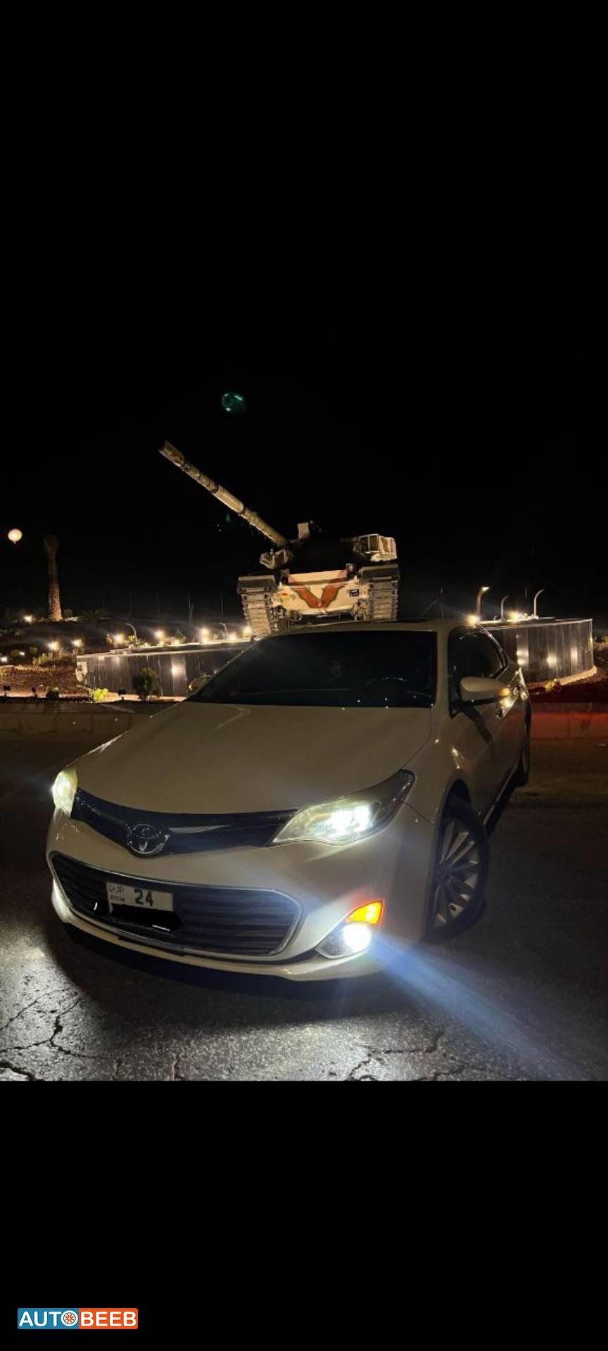 تويوتا افالون 2013