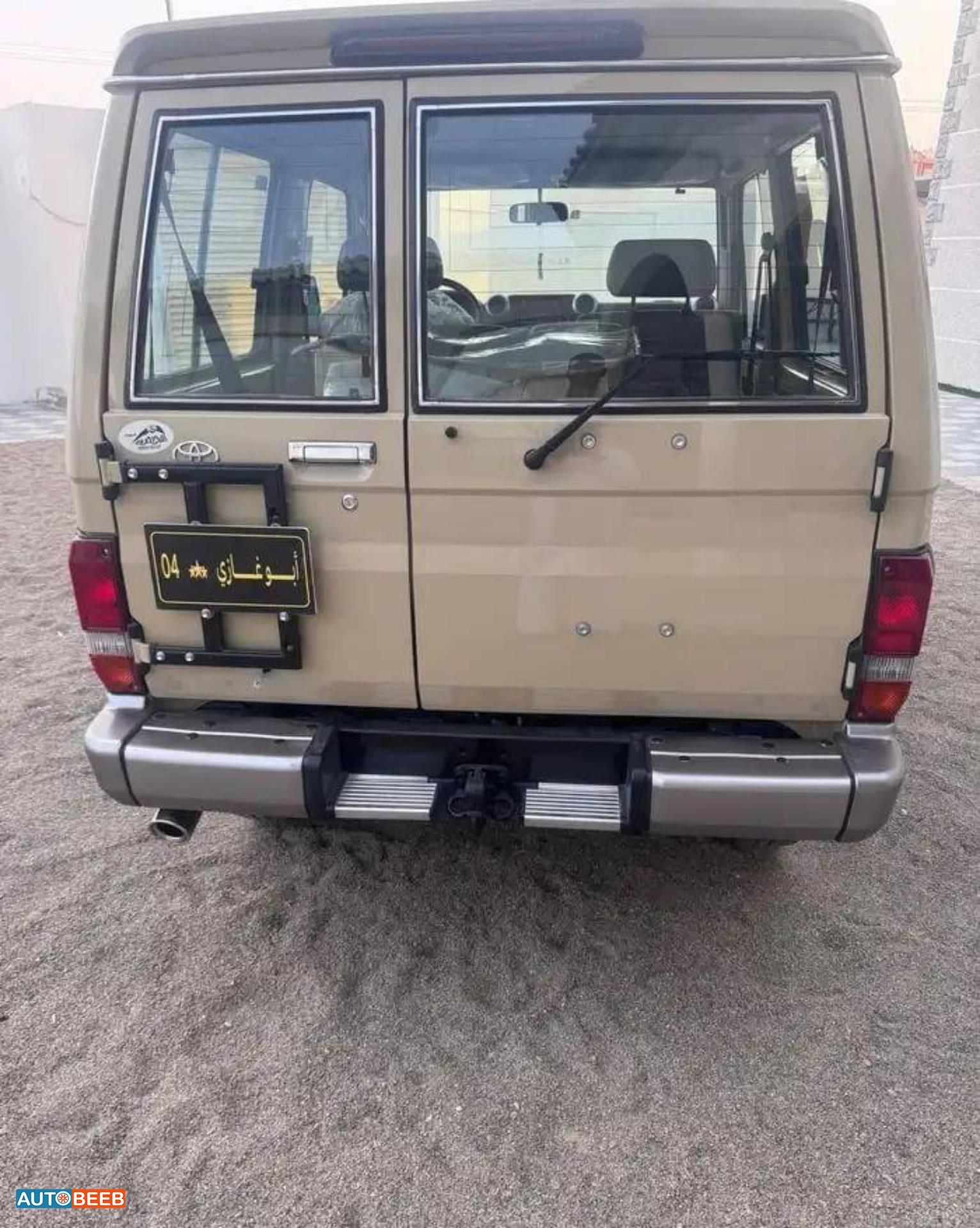 تويوتا لاندكروزر 2016