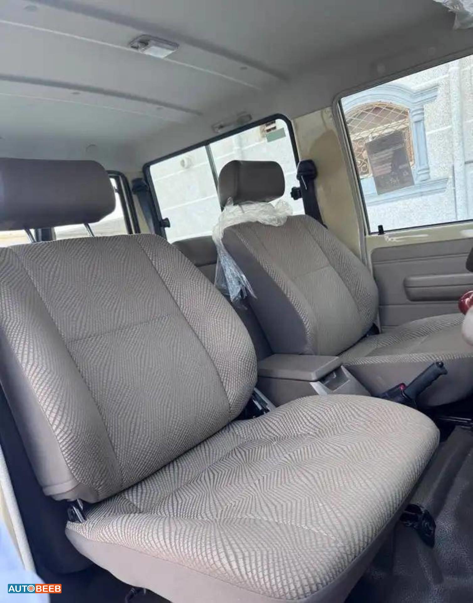 تويوتا لاندكروزر 2016