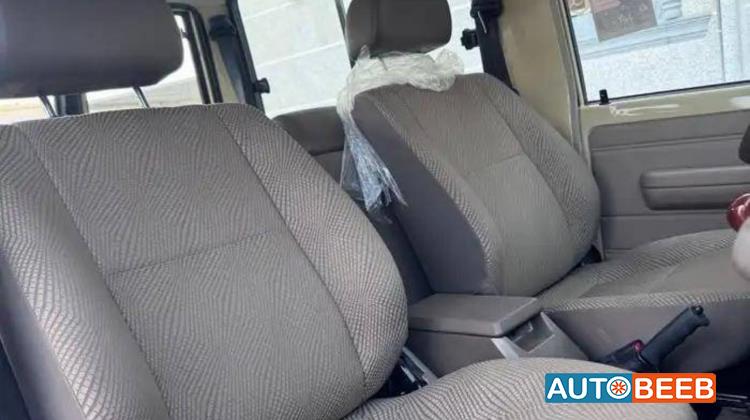 تويوتا لاندكروزر 2016