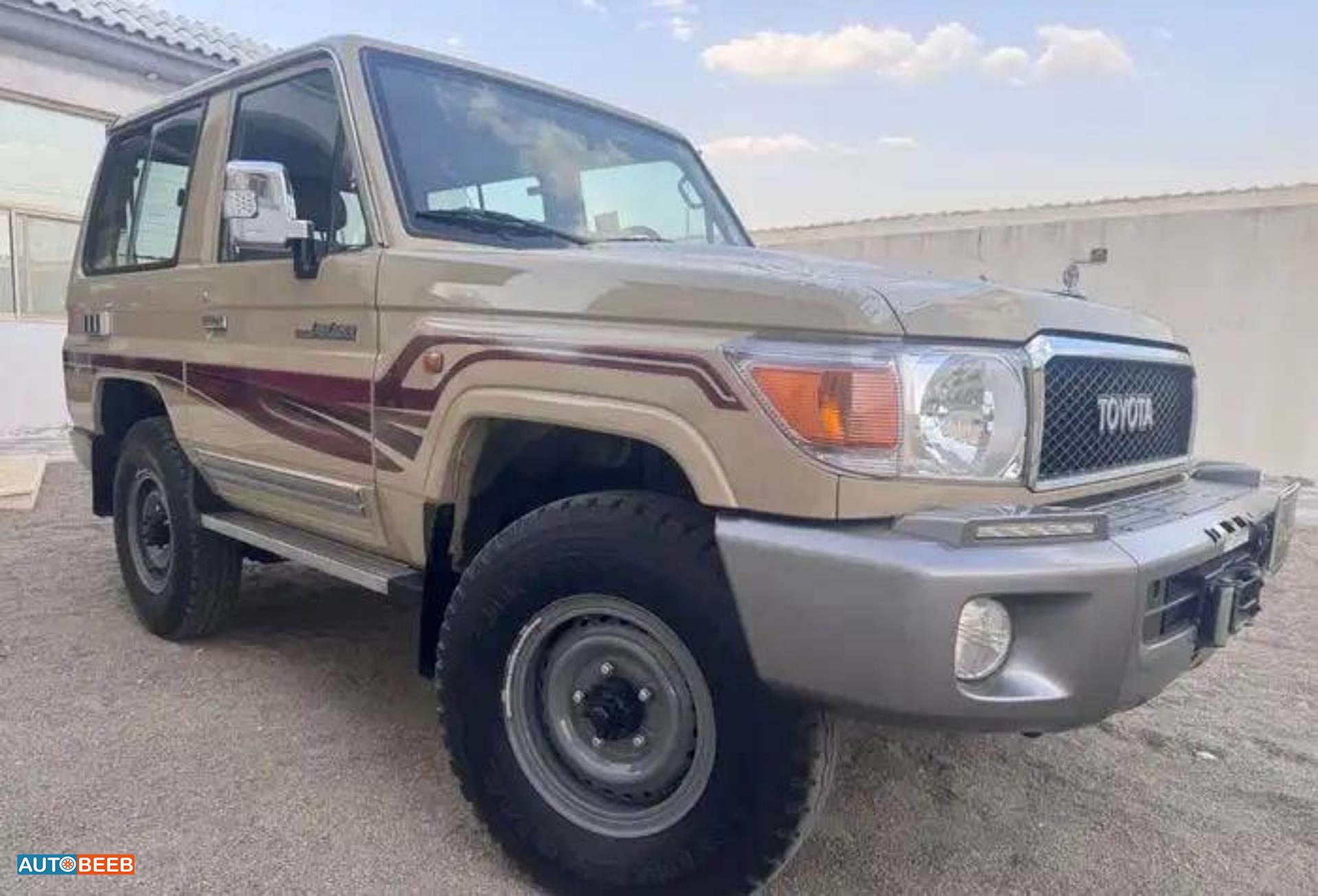 تويوتا لاندكروزر 2016