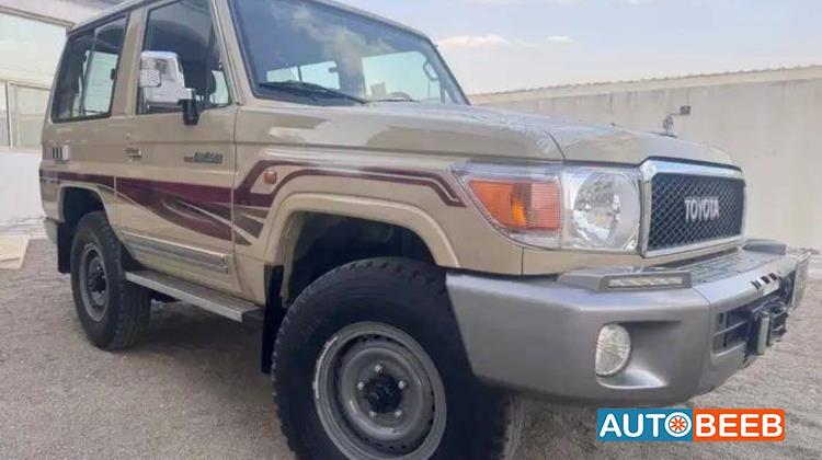 تويوتا لاندكروزر 2016