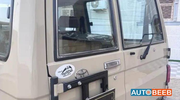 تويوتا لاندكروزر 2016