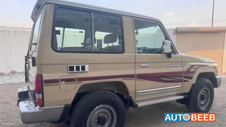 تويوتا لاندكروزر 2016