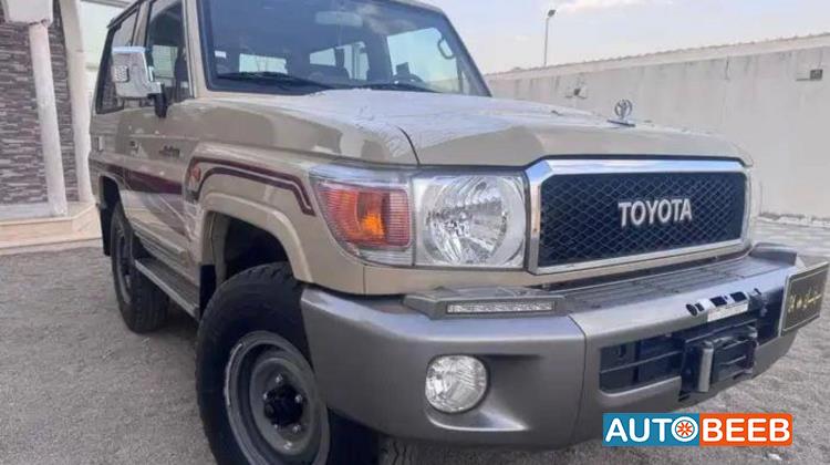 تويوتا لاندكروزر 2016