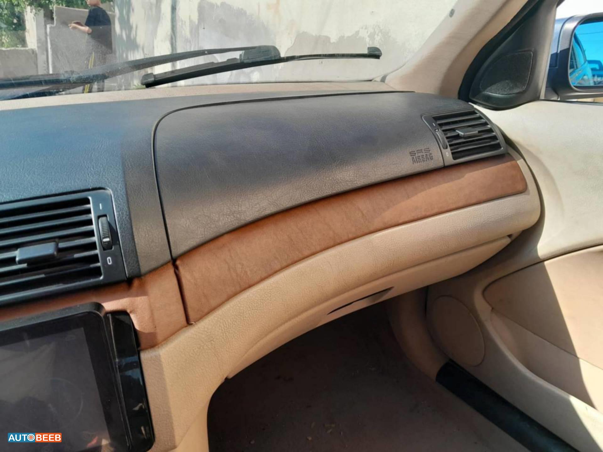 بي ام دبليو 318 2002