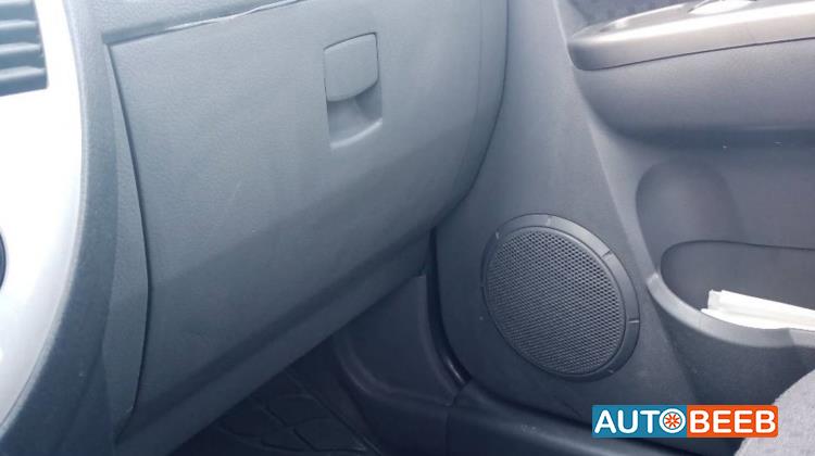 كيا كارينز 2005