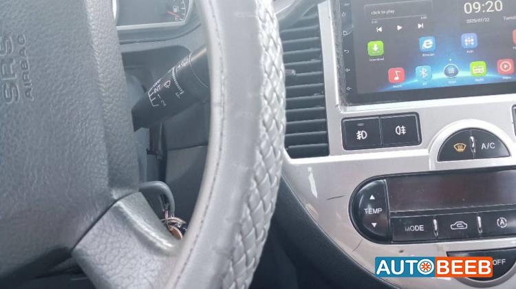 كيا كارينز 2005