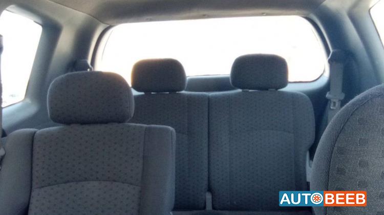 كيا كارينز 2005