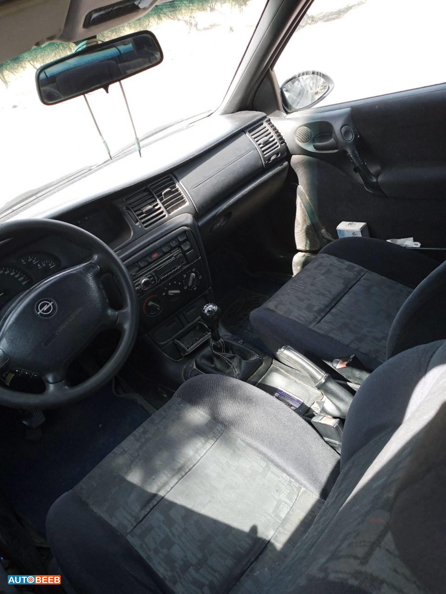 Opel Vectra 1998
