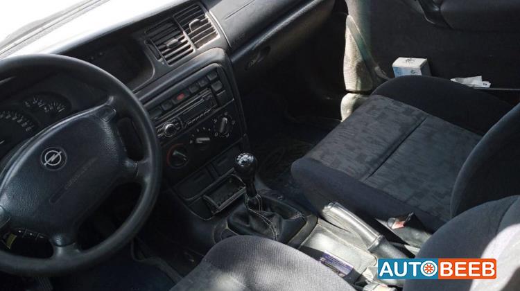 Opel Vectra 1998