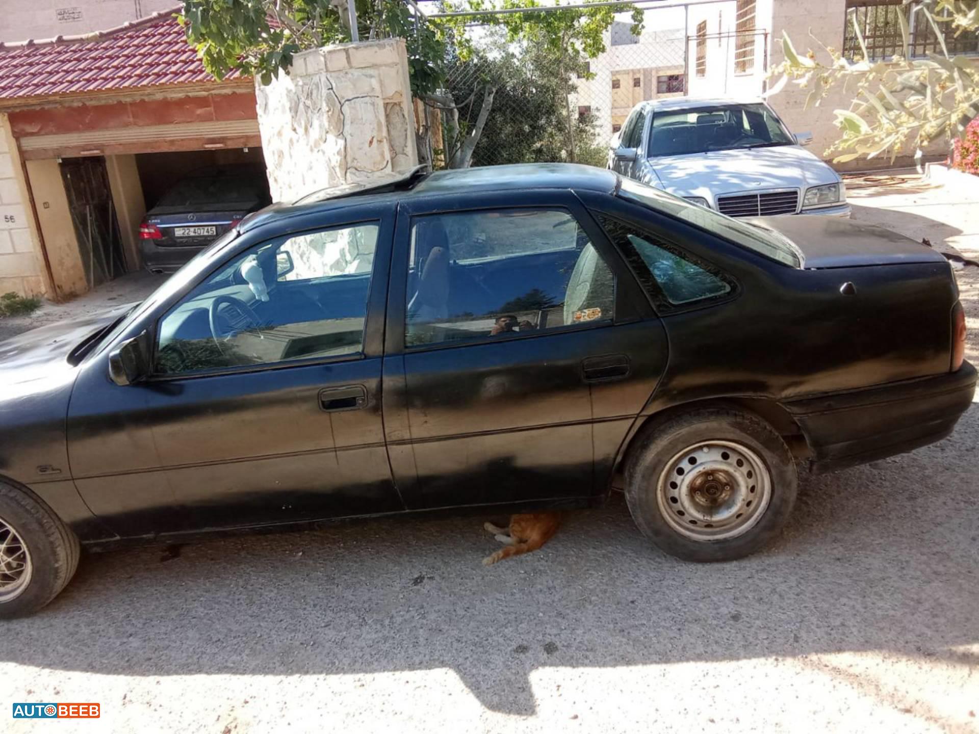 اوبل فيكترا 1990