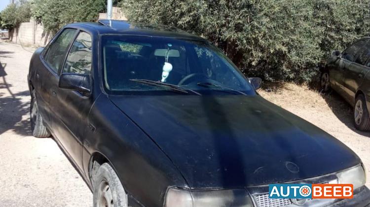 اوبل فيكترا 1990