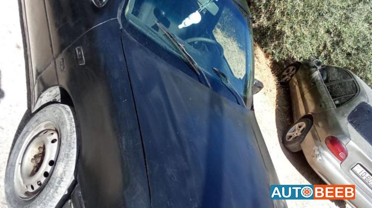 اوبل فيكترا 1990