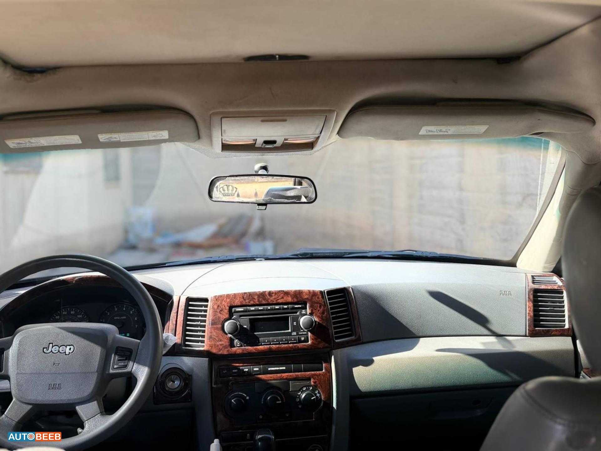 جيب جراند شيروكي 2006