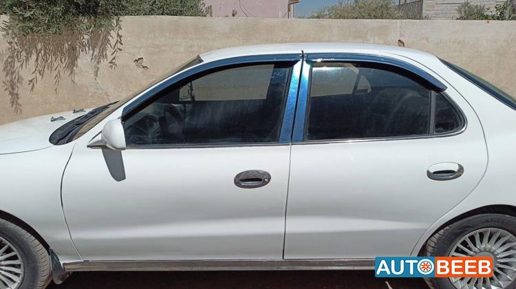 هيونداي افانتي 1996