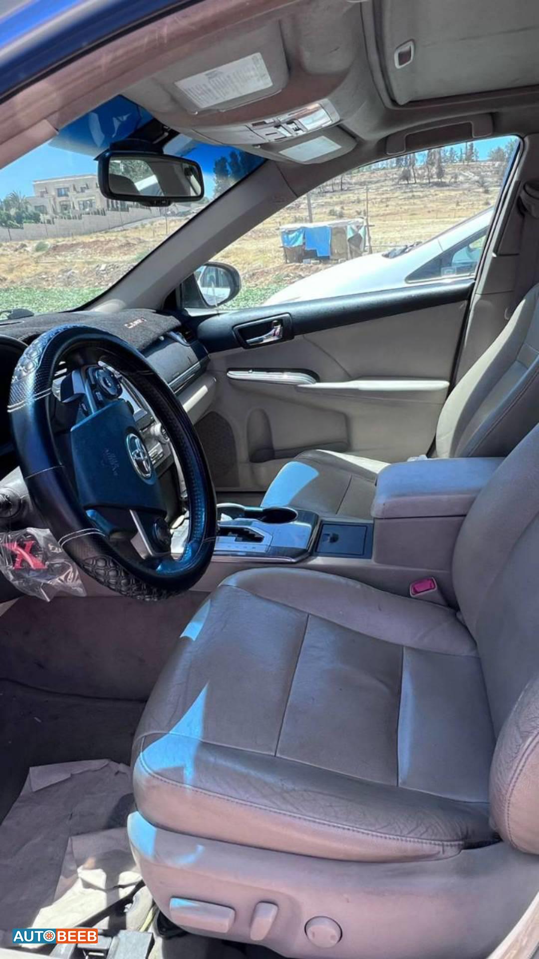 تويوتا كامري 2012