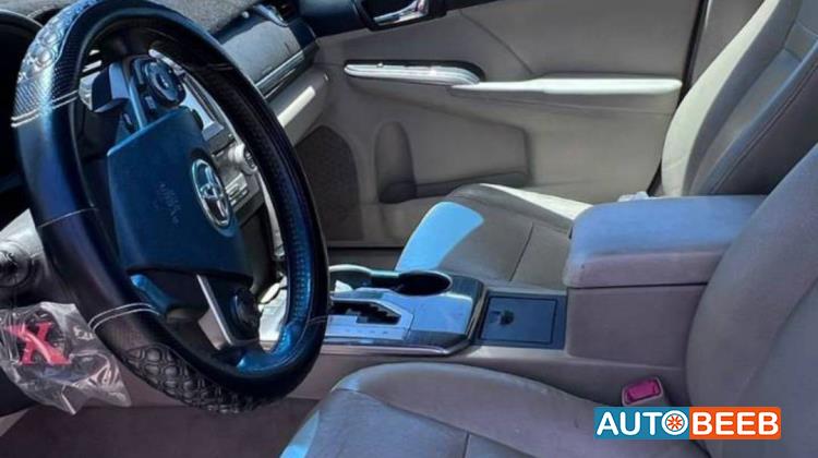 تويوتا كامري 2012