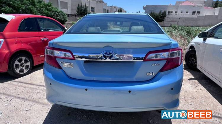 تويوتا كامري 2012