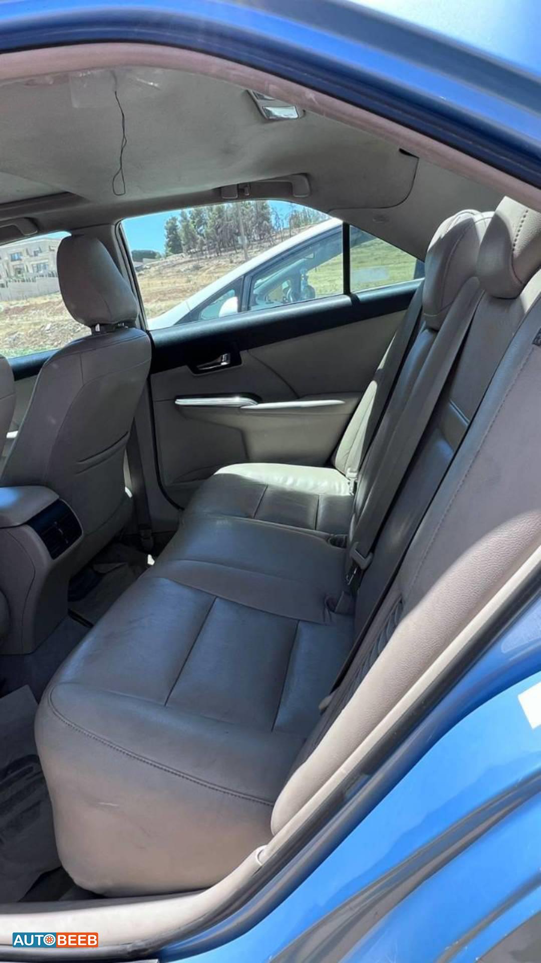 تويوتا كامري 2012