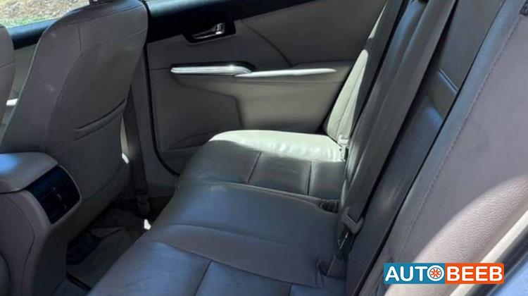 تويوتا كامري 2012