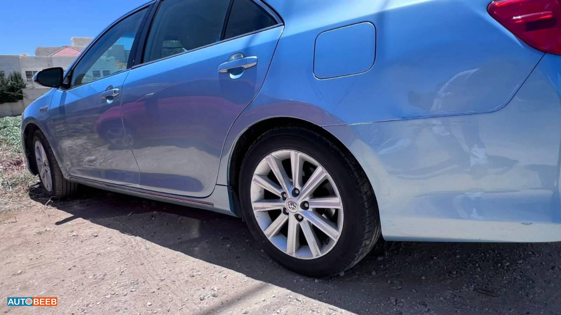 تويوتا كامري 2012