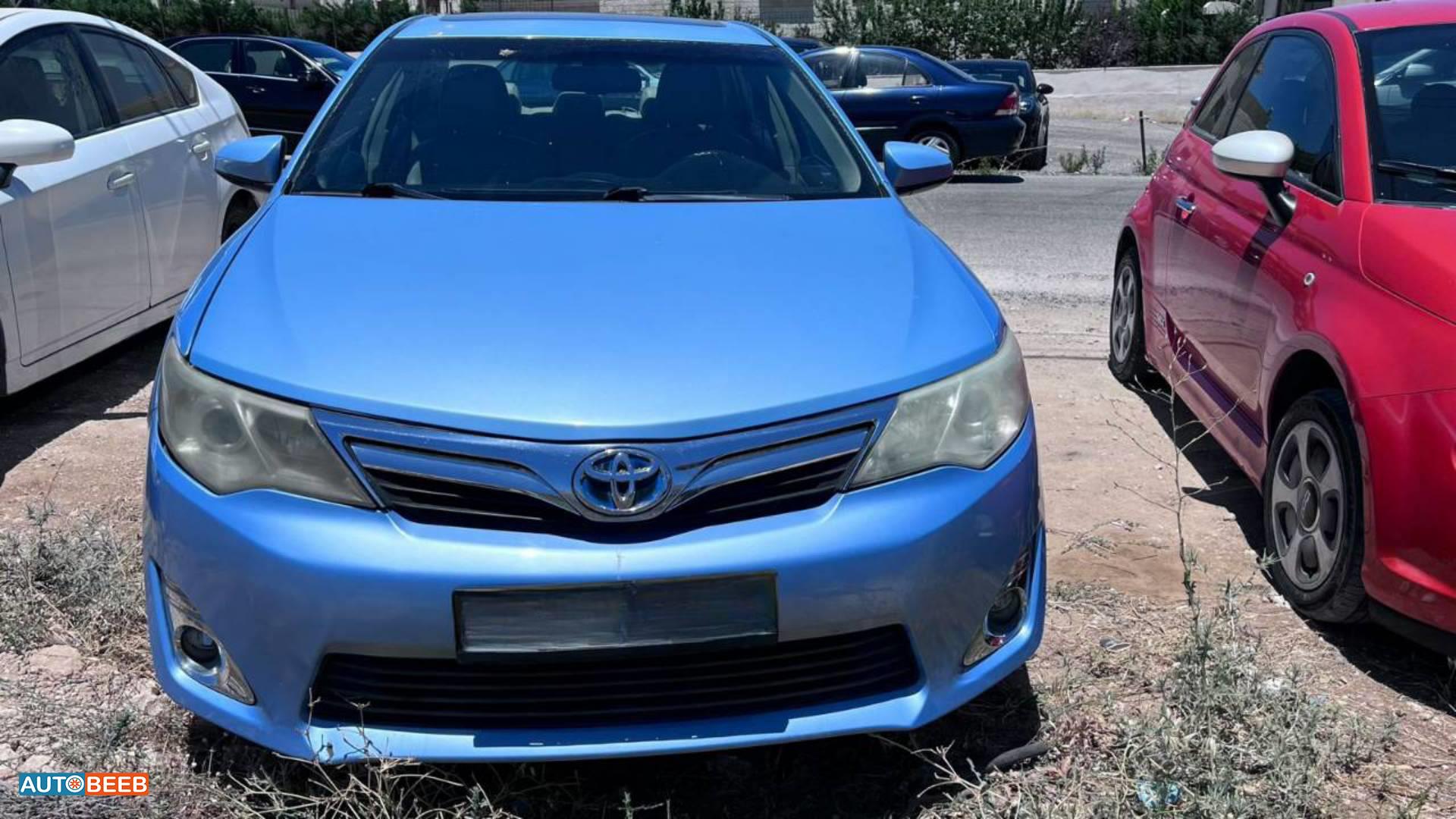 تويوتا كامري 2012