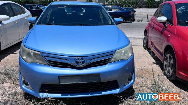 تويوتا كامري 2012