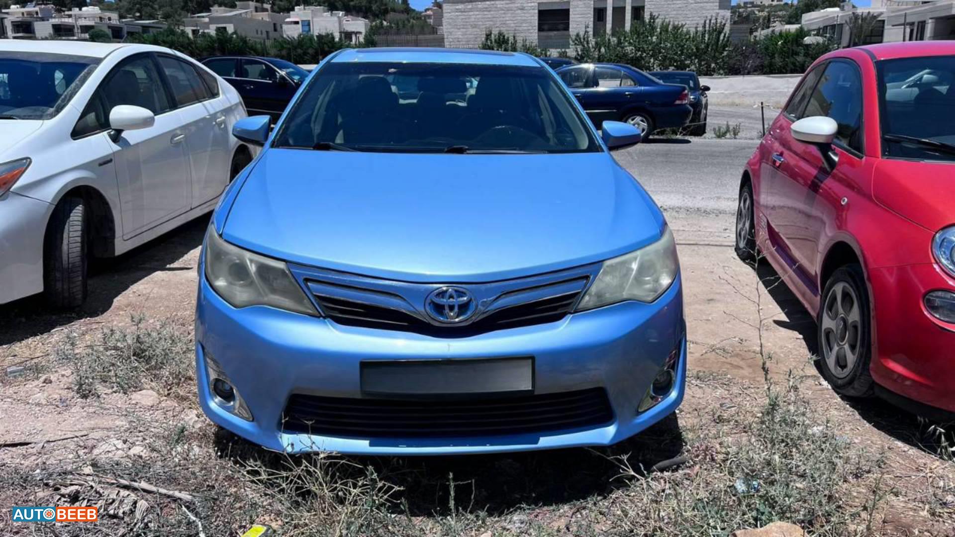 تويوتا كامري 2012