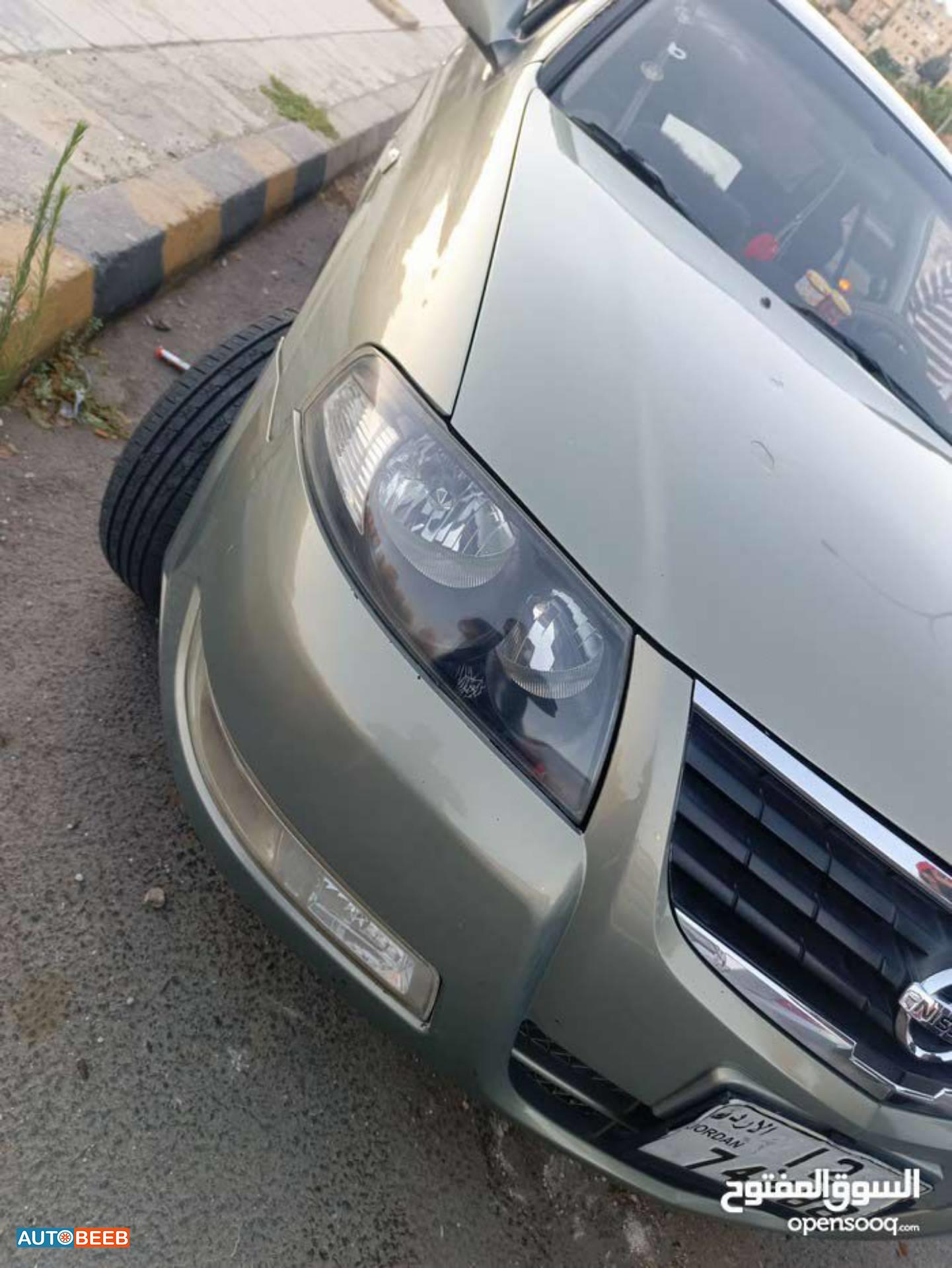 Nissan Sunny 2011