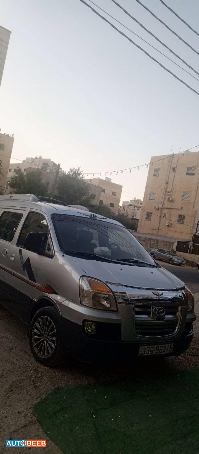 ميني باص هيونداي 2005