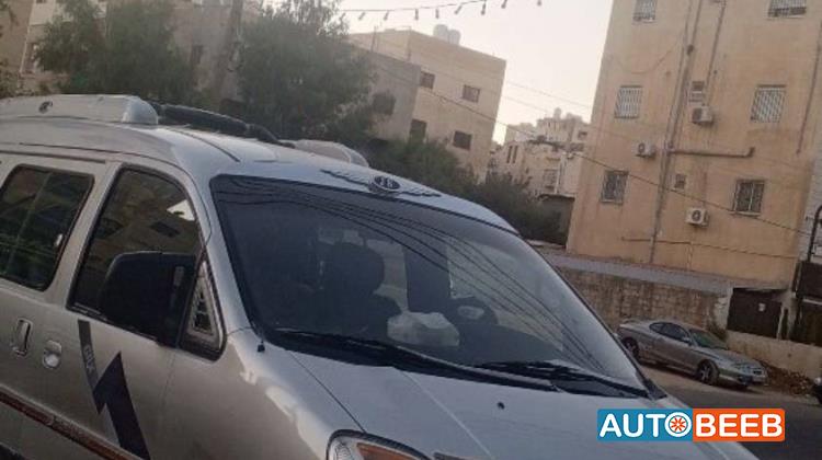 ميني باص هيونداي 2005