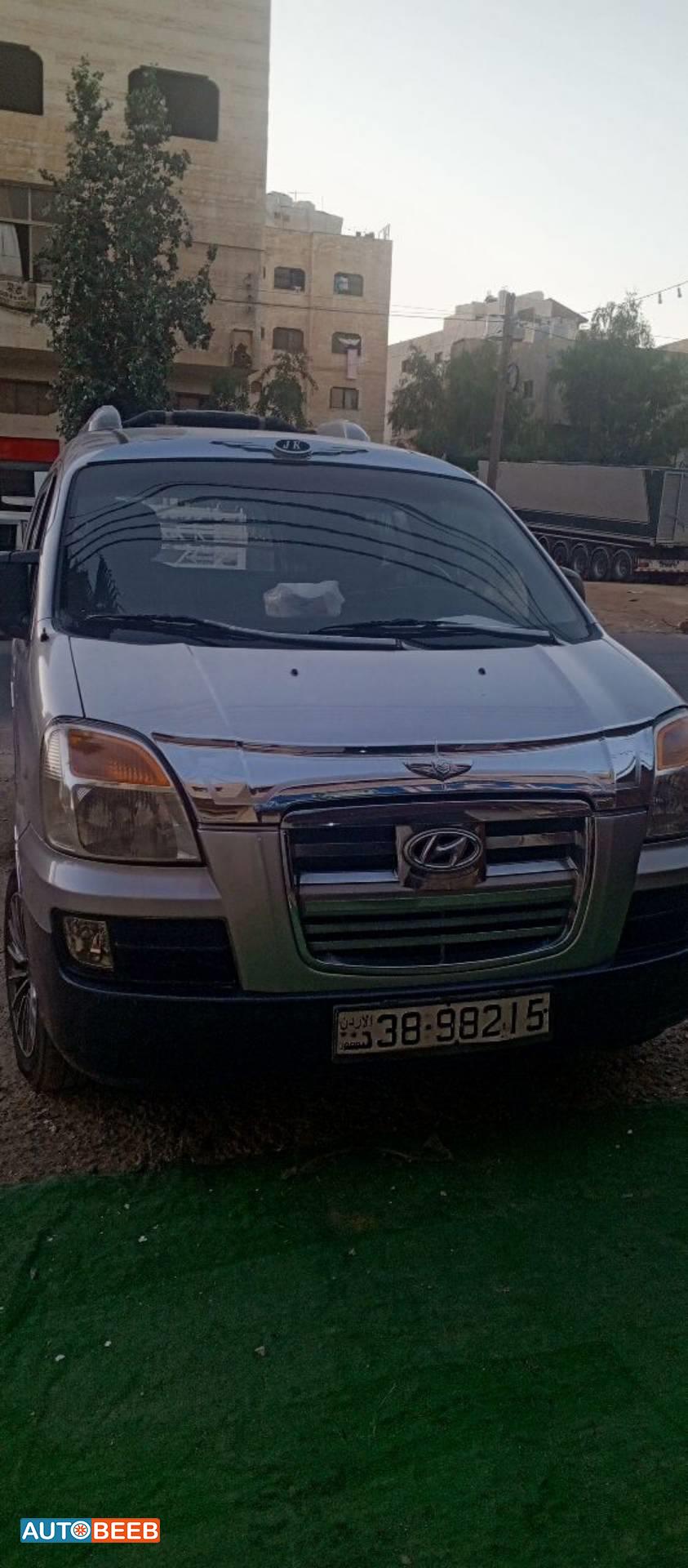 ميني باص هيونداي 2005