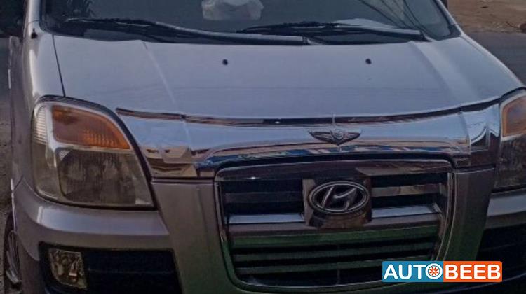 ميني باص هيونداي 2005