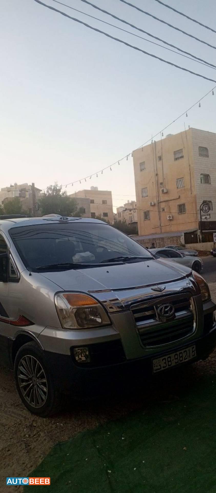 ميني باص هيونداي 2005