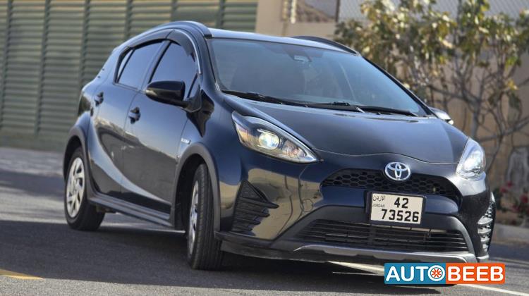 Toyota Prius C 2018