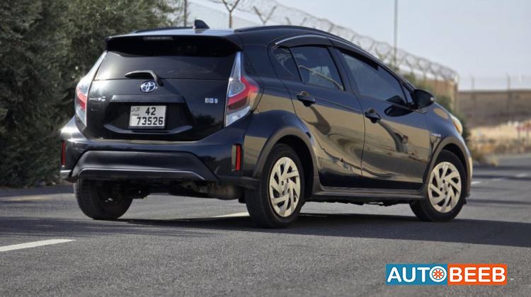 Toyota Prius C 2018