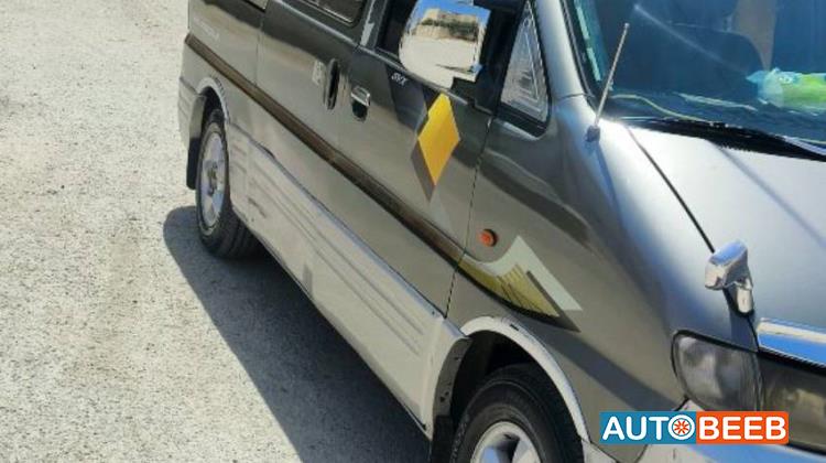 Minivan Hyundai 2002