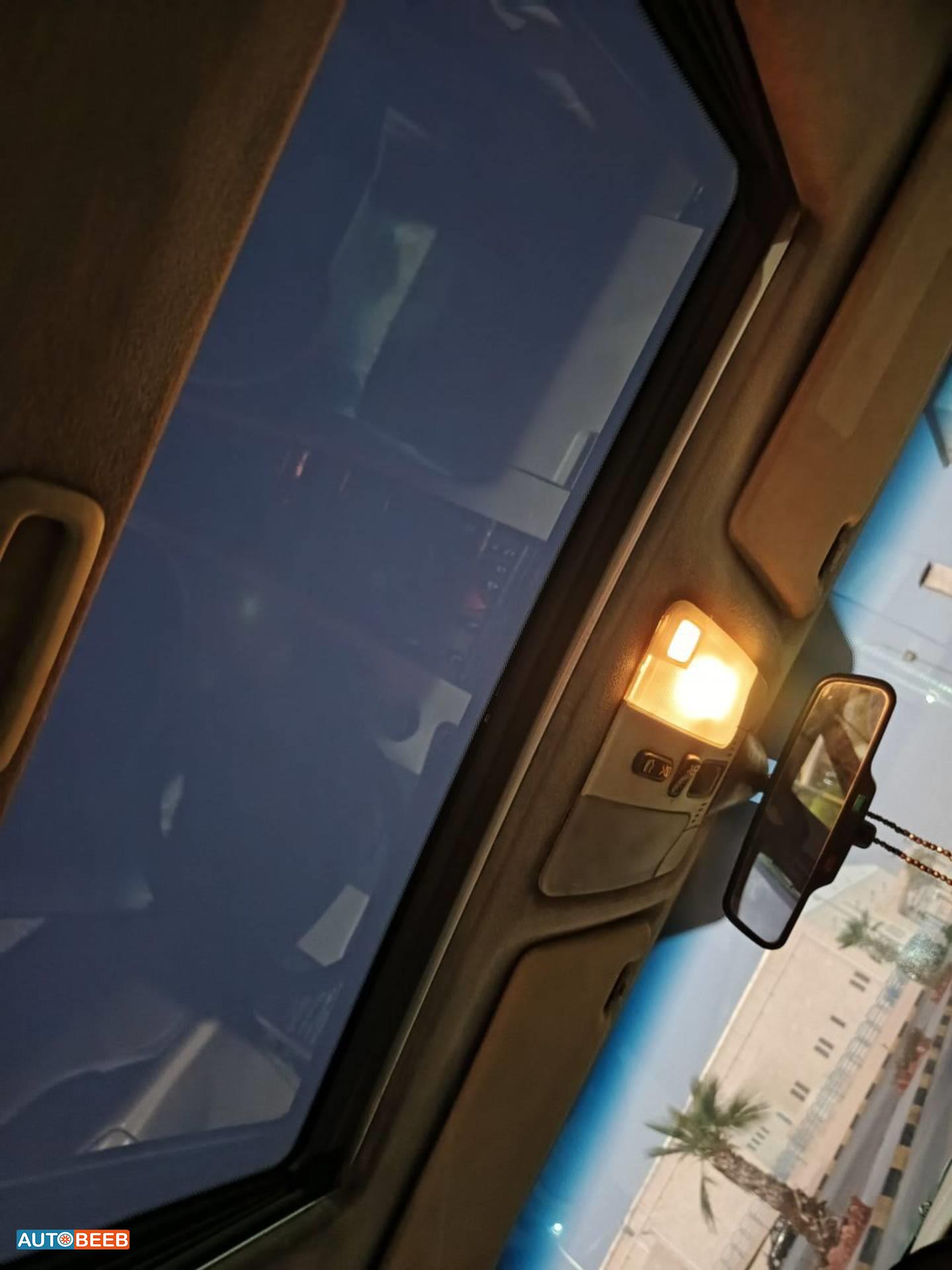 مرسيدس بنز C200 1996