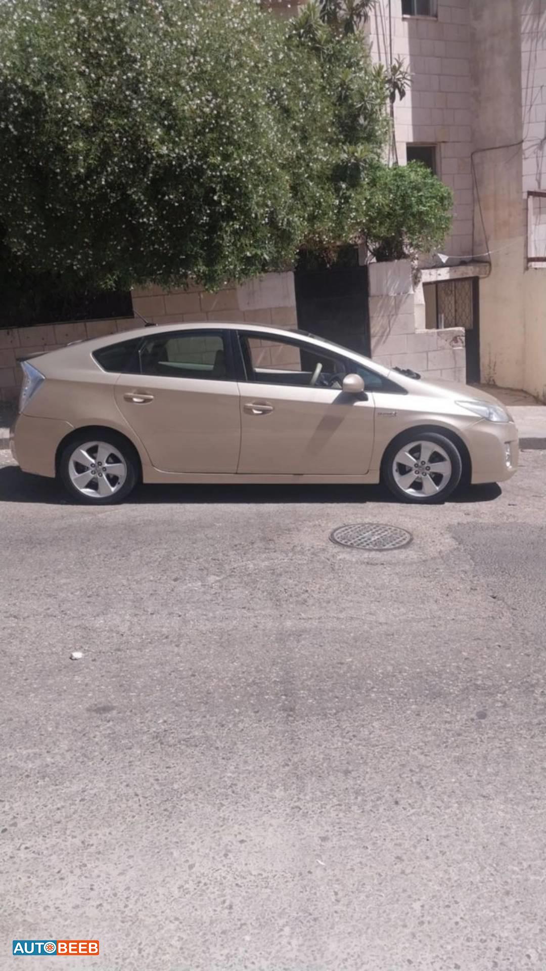 تويوتا بريوس 2010