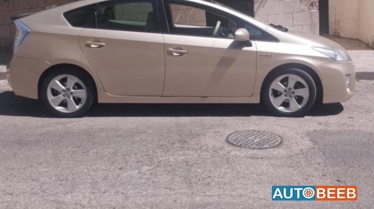 تويوتا بريوس 2010