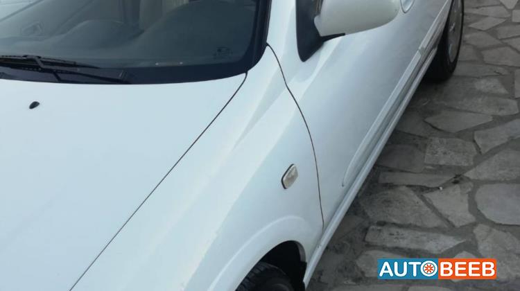 نيسان صني 2011