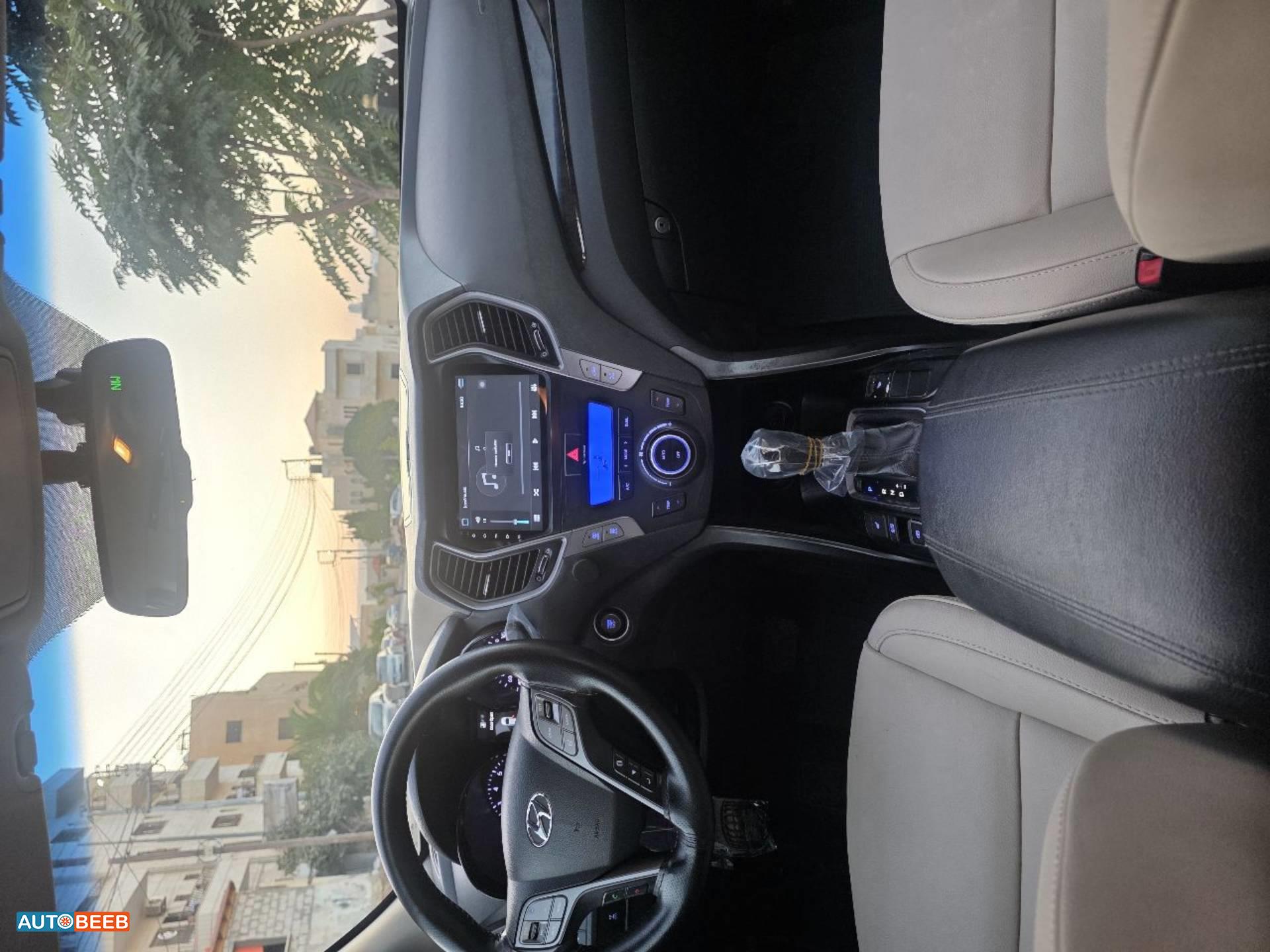 Hyundai Santa Fe 2014