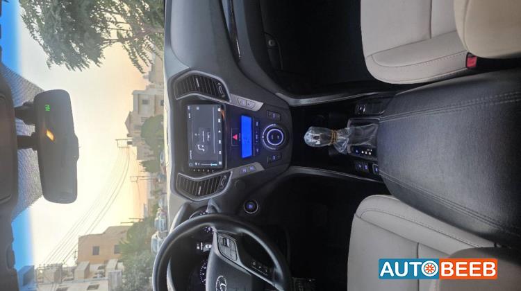 Hyundai Santa Fe 2014