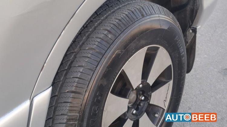 Hyundai Grand Santa Fe 2002