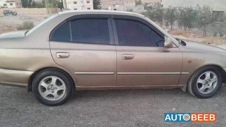 هيونداي فيرنا 2002