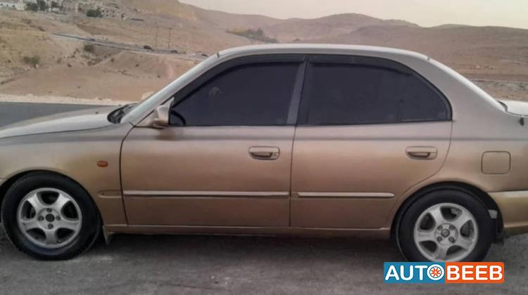 هيونداي فيرنا 2002