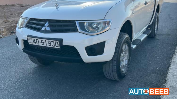 Mitsubishi L200 2013