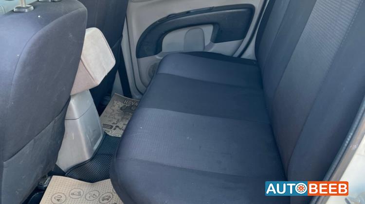 Mitsubishi L200 2013