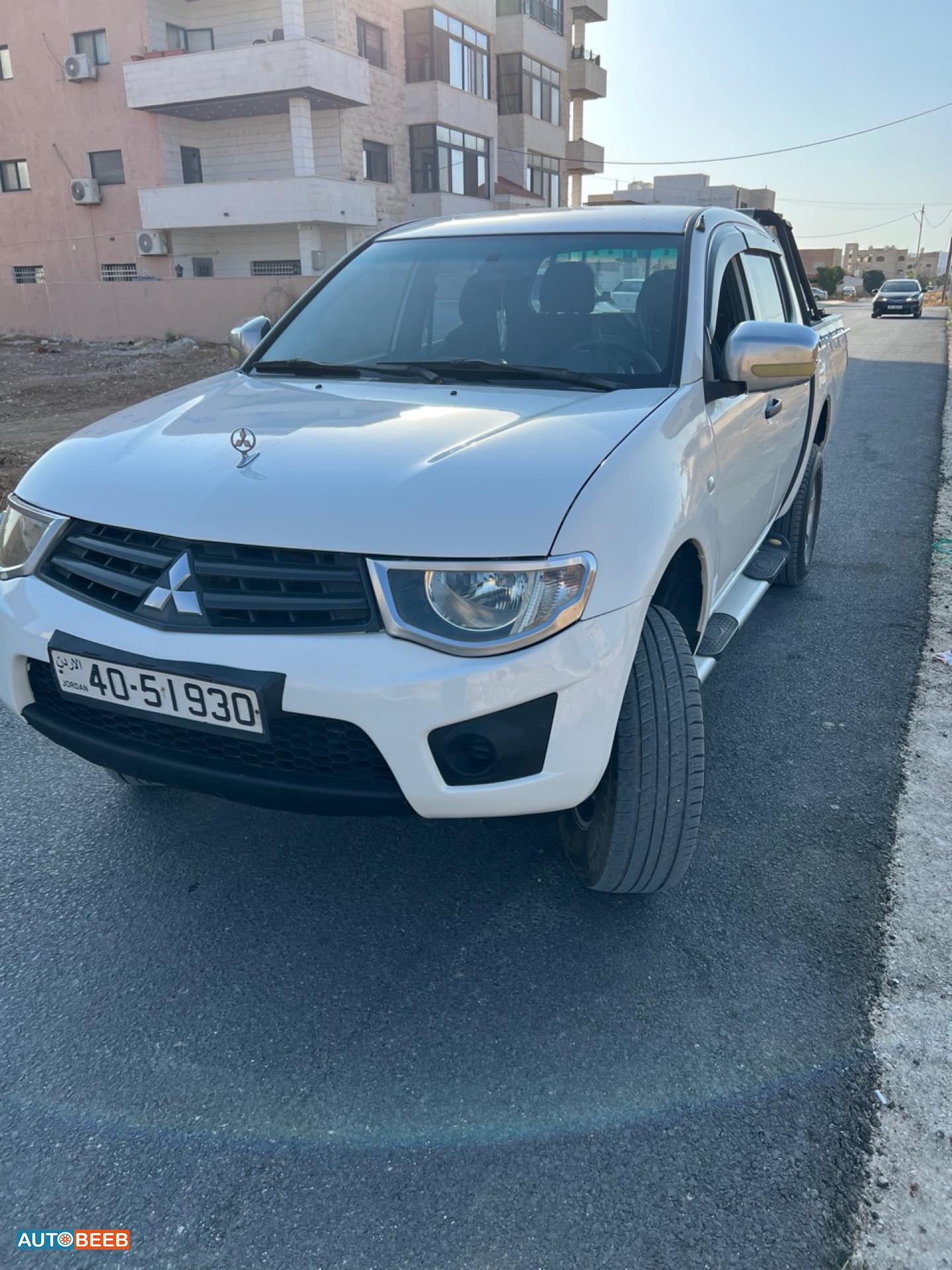 Mitsubishi L200 2013
